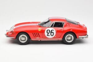 Ferrari 275 GTB Competizione #26 G. Biscaldi / A. de Bourbon Team Hugus 24 Hours of Le Mans 1966 CMC 1:18 M-199 Metal - imagem 3 de 6