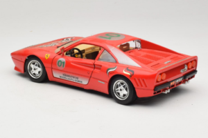Ferrari 288 GTO #1 Vermelho 1984 Bburago 1:18 3027-P3 Metal - imagem 7 de 8