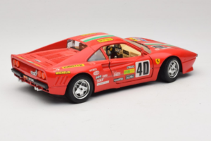 Ferrari 288 GTO Rally #40 Vermelho 1986 Bburago 1:18 3057-P1 Metal - imagem 3 de 8