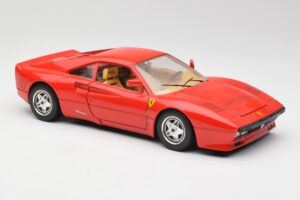 Ferrari 288 GTO Vermelho Bburago 1:18 3027 Metal - imagem 6 de 8