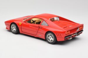 Ferrari 288 GTO Vermelho Bburago 1:18 3027 Metal - imagem 7 de 8