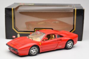 Ferrari 288 GTO Vermelho Bburago 1:18 3027 Metal - imagem 8 de 8