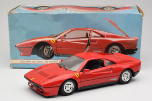 Ferrari 288 GTO Vermelho Tonka 1:18 1680 Metal - imagem 8 de 9