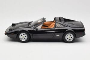 Ferrari 308 GTS Preto Hot Wheels 1:18 P9899 Metal - imagem 4 de 8