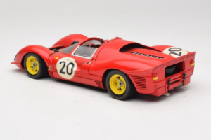 Ferrari 330 P4 #20 Vermelho 1967 Revell 1:18 48822-P1 Metal - imagem 7 de 8