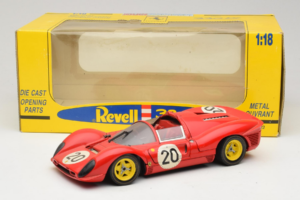 Ferrari 330 P4 #20 Vermelho 1967 Revell 1:18 48822-P1 Metal - imagem 8 de 8