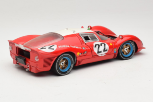 Ferrari 330 P4 #22 Scuderia Filipinetti Poor Condition 1967 Revell 1:18 48825-P1 Metal - imagem 3 de 8