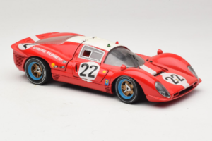 Ferrari 330 P4 #22 Scuderia Filipinetti Poor Condition 1967 Revell 1:18 48825-P1 Metal - imagem 6 de 8