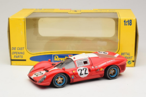 Ferrari 330 P4 #22 Scuderia Filipinetti Poor Condition 1967 Revell 1:18 48825-P1 Metal - imagem 8 de 8