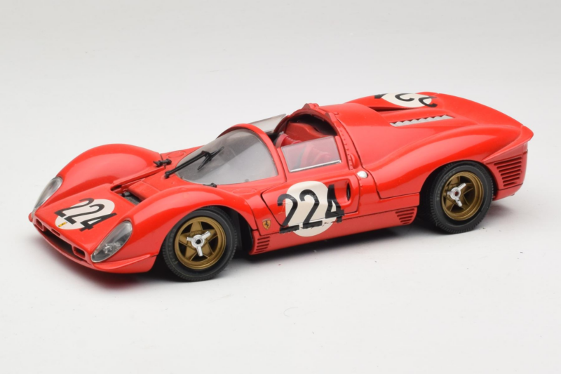 Ferrari 330 P4 #224 Vermelho 1967 Revell 1:18 48825-P2 Metal