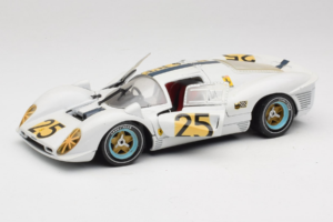 Ferrari 330 P4 #25 Branco Revell 1:18 48845 Metal - imagem 2 de 8