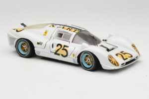 Ferrari 330 P4 #25 Branco Revell 1:18 48845 Metal - imagem 6 de 8