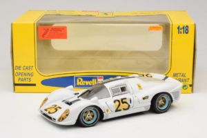 Ferrari 330 P4 #25 Branco Revell 1:18 48845 Metal - imagem 8 de 8
