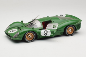Ferrari 330 P4 #9 Verde Spa-Francorchamps 1967 Eagles Race 1:18 41007 Metal - imagem 2 de 8