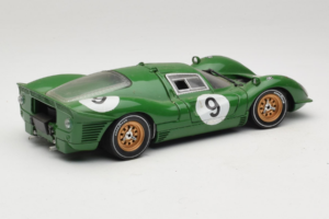 Ferrari 330 P4 #9 Verde Spa-Francorchamps 1967 Eagles Race 1:18 41007 Metal - imagem 3 de 8