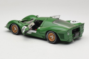 Ferrari 330 P4 #9 Verde Spa-Francorchamps 1967 Eagles Race 1:18 41007 Metal - imagem 5 de 8