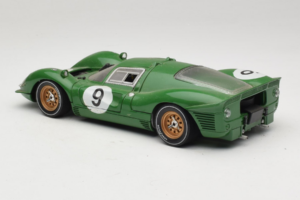 Ferrari 330 P4 #9 Verde Spa-Francorchamps 1967 Eagles Race 1:18 41007 Metal - imagem 7 de 8