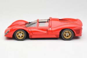 Ferrari 330 P4 Vermelho 1967 Revell 1:18 48822 Metal - imagem 4 de 8