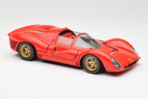 Ferrari 330 P4 Vermelho 1967 Revell 1:18 48822 Metal - imagem 6 de 8