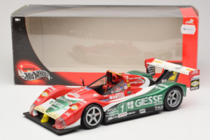 Ferrari 333 SP Giesse #1 G. Pescatori / C. Terrien 2000 Hot Wheels 1:18 29750-P1 Metal - imagem 8 de 8