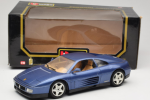 Ferrari 348tb Azul Escuro Metalizado Bburago 1:18 3039-B1 Metal - imagem 8 de 8