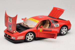Ferrari 348 TB #32 Pirelli Vermelho 1989 Bburago 1:18 3039-P1 Metal - imagem 2 de 8