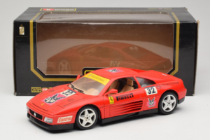 Ferrari 348 TB #32 Pirelli Vermelho 1989 Bburago 1:18 3039-P1 Metal - imagem 8 de 8
