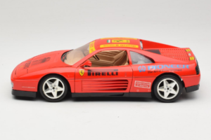 Ferrari 348tb Pirelli Vermelho Bburago 1:18 3039-P2 Metal - imagem 4 de 8