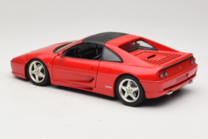 Ferrari F355 GTS Vermelho UT Models 1:18 22111 Metal - imagem 7 de 8