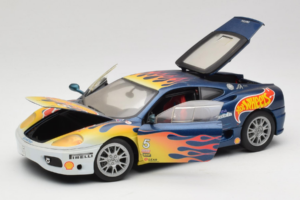 Ferrari 360 Modena Challenge #5 Hot Wheels Purple Fire Livery 1999 Bburago 1:18 29619 Metal - imagem 2 de 8