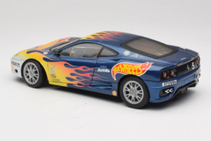 Ferrari 360 Modena Challenge #5 Hot Wheels Purple Fire Livery 1999 Bburago 1:18 29619 Metal - imagem 7 de 8