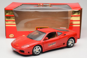 Ferrari 360 Modena Energizer Vermelho Bburago 1:18 3358-P3 Metal - imagem 8 de 8