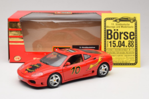 Ferrari 360 Modena #10 5 Jahre IG Bburago Vermelho Bburago 1:18 3358-P2 Metal - imagem 8 de 8