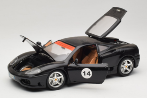 Ferrari 360 Modena #14 Preto Edição Limitada Bburago 1:18 3368-B1 Metal - imagem 2 de 8