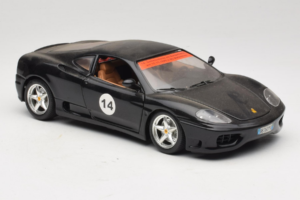 Ferrari 360 Modena #14 Preto Edição Limitada Bburago 1:18 3368-B1 Metal - imagem 6 de 8