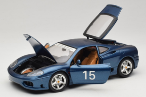 Ferrari 360 Modena #15 Edição Limitada Azul Metálico Bburago 1:18 3358-F1 Metal - imagem 2 de 8