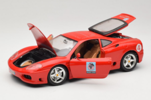 Ferrari 360 Modena Bevro International #4 Edição Limitada 111 unid Vermelho Bburago 1:18 3358-P1 Metal - imagem 2 de 8