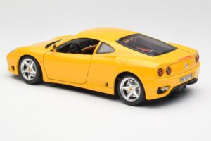 Ferrari 360 Modena Amarelo Bburago 1:18 3368 Metal - imagem 7 de 8