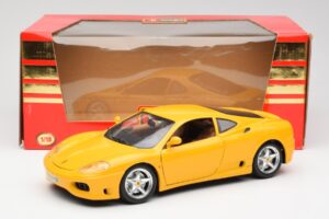 Ferrari 360 Modena Amarelo Bburago 1:18 3368 Metal - imagem 8 de 8
