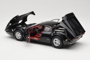 Ferrari 365 GT4/BB Preto Kyosho 1:18 08173K Metal - imagem 5 de 8