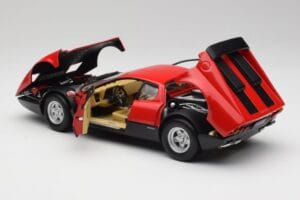 Ferrari 365 GT4/BB Vermelho Kyosho 1:18 08173R Metal - imagem 5 de 8