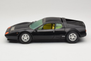 Ferrari 365 GT4 BB Preto Chrono 1:18 CH002 Metal - imagem 4 de 8