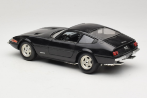 Ferrari 365 GTB/4 Daytona Preto Techno Giodi 1:18 40011-B2 Metal - imagem 7 de 8