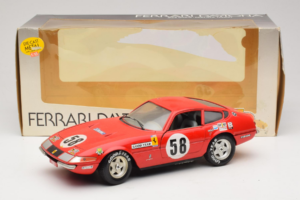 Ferrari 365 GTB/4 Daytona Berlinetta #58 Vermelho Techno Giodi 1:18 40011 Metal - imagem 8 de 8