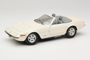 Ferrari 365 GTS/4 Spider Branco Techno Giodi 1:18 40028 Metal
