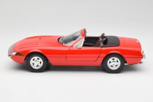 Ferrari 365 GTS Vermelho Solido 1:18 8017 Metal - imagem 4 de 8