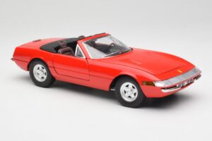 Ferrari 365 GTS Vermelho Solido 1:18 8017 Metal - imagem 6 de 8