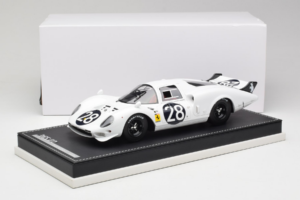 Ferrari 365 P2 #28 M. Gregory / J. Schlesser NART 24 Hours of Daytona 1967 Branco AB Models 1:18 REMC019 Resina - imagem 6 de 6
