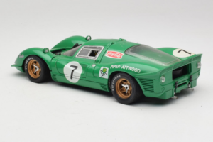 Ferrari 412P #7 Verde 24 Hours of Daytona 1967 Eagles Race 1:18 37000 Metal - imagem 7 de 8