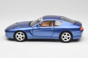 Ferrari 456 GT Blu Pozzi Bburago 1:18 3036-M3 Metal - imagem 4 de 8